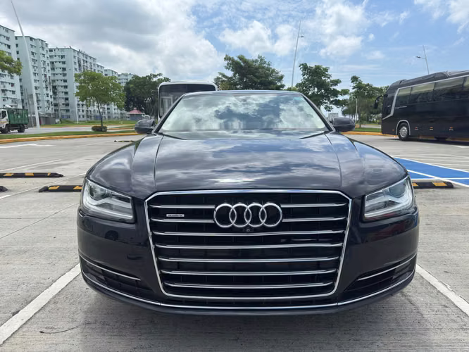 2017 AUDI A8
