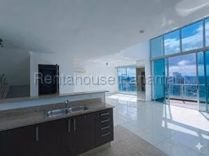 Apartamento en Venta en San francisco PH Park Loft VC-26-3806
