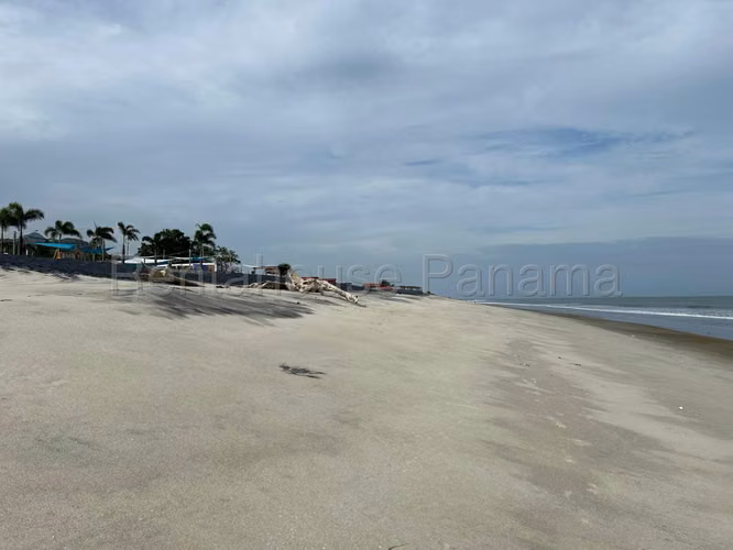 VENTA DE TERRENO EN PLAYA MALIBÚ CAPIRA HQ