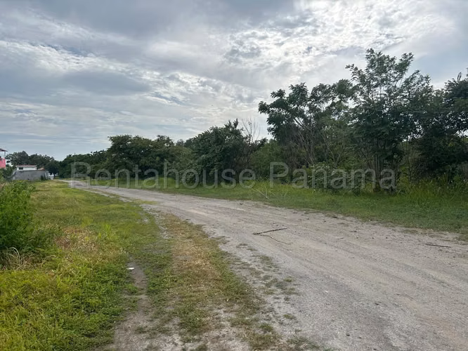 VENTA DE TERRENO EN PLAYA MALIBÚ CAPIRA HQ