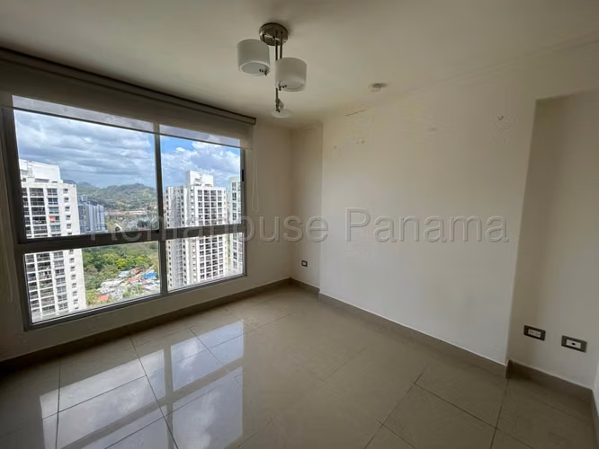 Se Vende Apartamento en Condado del Rey MDV26-6175