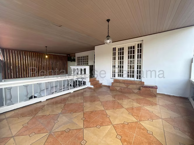 Se Vende Casa en Hato Pintado MDV26-619