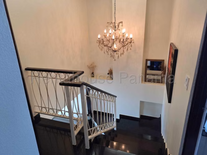 ALQUILER DE APARTAMENTO EN PORTOFINO SAN FRANCISCO HQ
