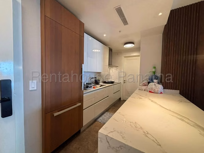 Se Vende Apartamento en Avenida Balboa MDV27-166