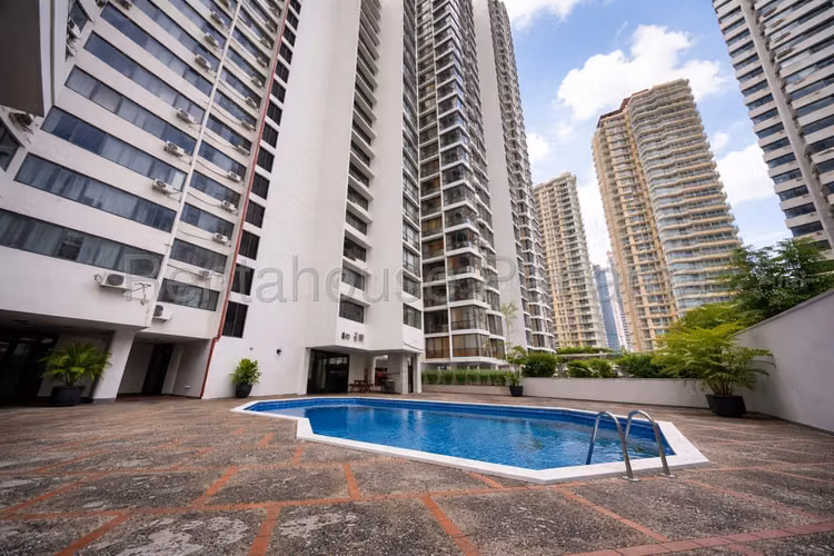 Apartamento en Venta en Punta Paitilla. PH VIZCAYA. 26LDC6398