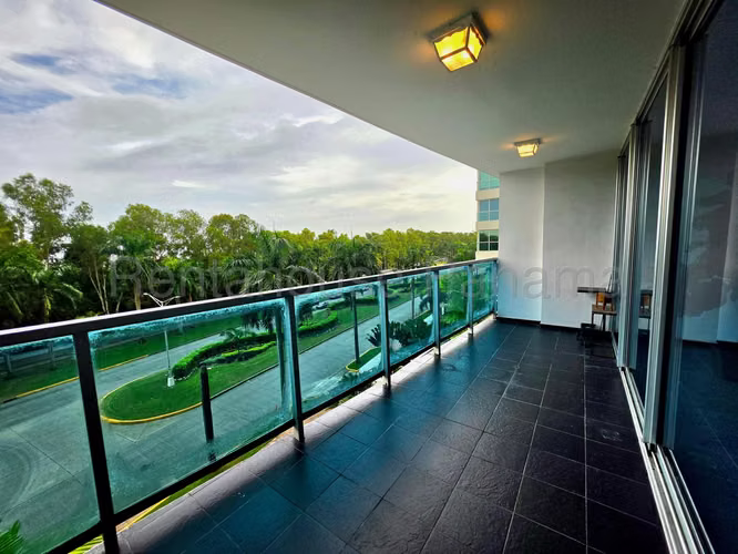 Apartamento en Venta en PH BAYSIDE Costa del Este 27AECC175