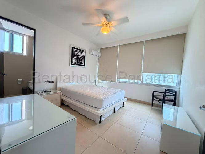 Apartamento en Alquiler en PH SKY RESIDENCES Bella Vista 27AECC161