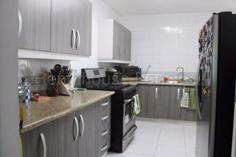 Apartamento en Venta en PH BRISAS OBARRIO 27AECC1089