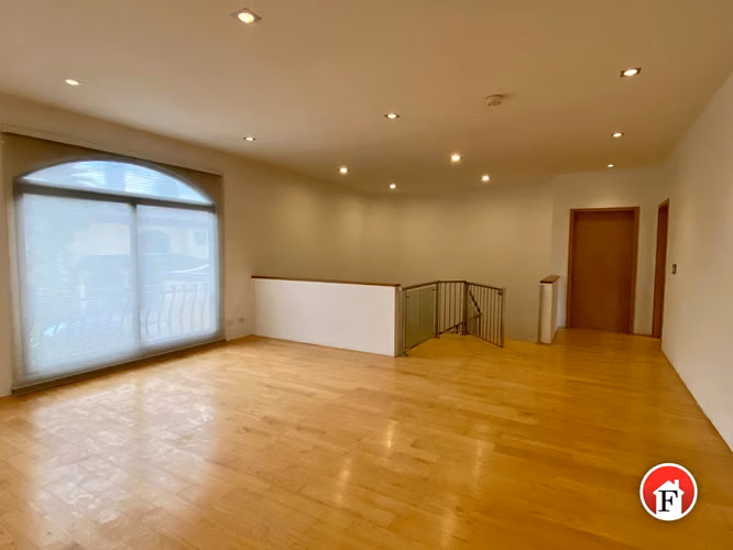 Alquiler y Venta Casa amplia con piscina - Costa del Este
