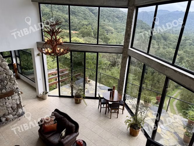 Sale of house in the Valley, Antón