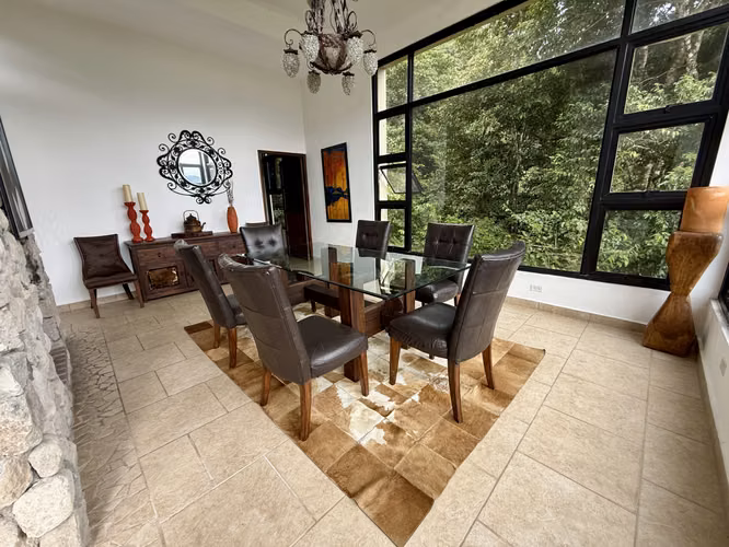 Venta de casa en el Valle, Antón