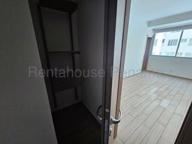Venta de Apartamento en Costa del Este 26LBR2408