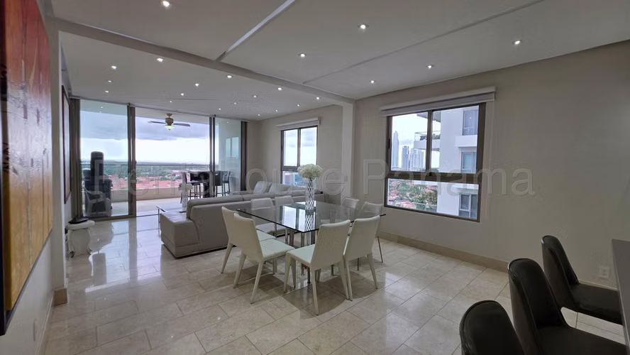 Alquilo Apartamento en Santa Maria OF26-8719