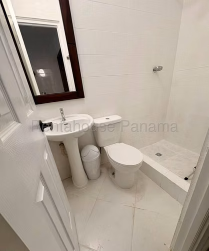 Venta de Apartamento en Avenida Balboa Ph Princesa del Mar 332 Mts PD