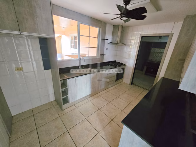 Venta de casa unifamiliar en Terrazas de Brisas del Golf - Haga una oferta