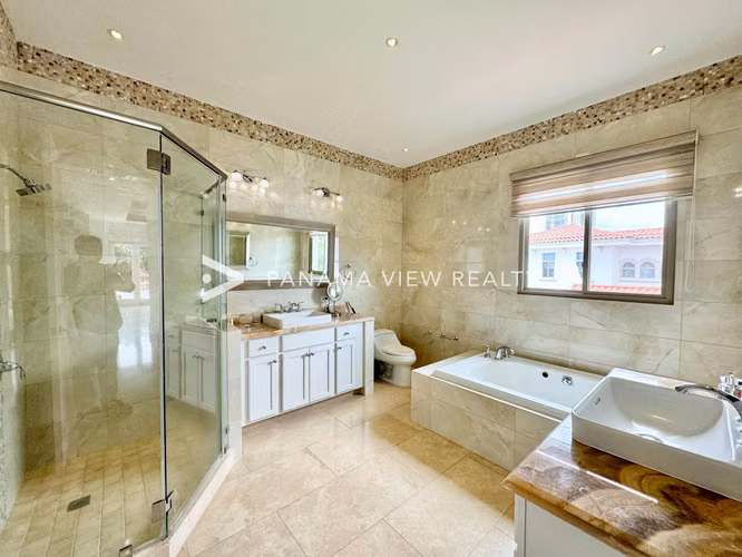 FAIRWAY ESTATES - SANTA MARIA