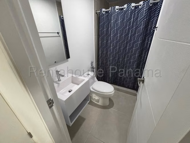 Alquiler de Apartamento en Parque Lefevre - Imagen 6