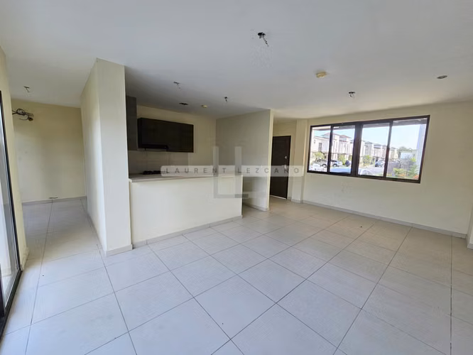 Vendo Casa de Esquina PH Costa Linda - Costa Sur. Haga una oferta