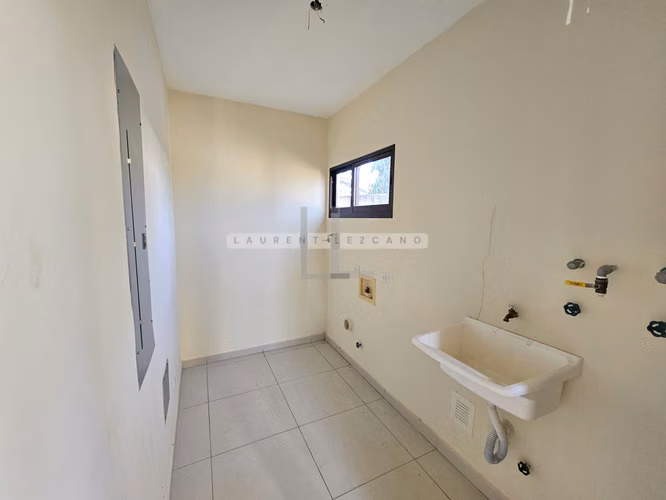 Vendo Casa de Esquina PH Costa Linda - Costa Sur. Haga una oferta