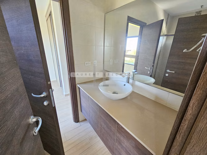 Vendo Casa de Esquina PH Costa Linda - Costa Sur. Haga una oferta