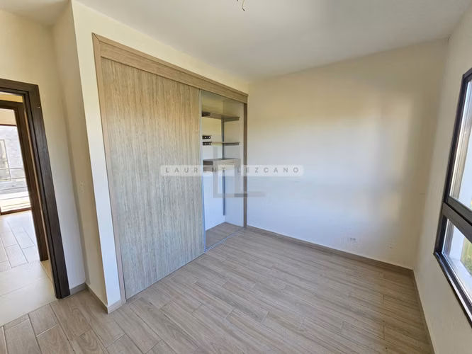 Vendo Casa de Esquina PH Costa Linda - Costa Sur. Haga una oferta