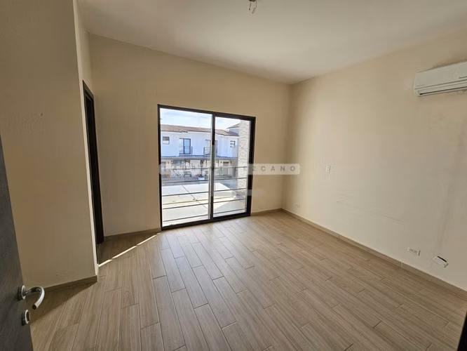 Vendo Casa de Esquina PH Costa Linda - Costa Sur. Haga una oferta