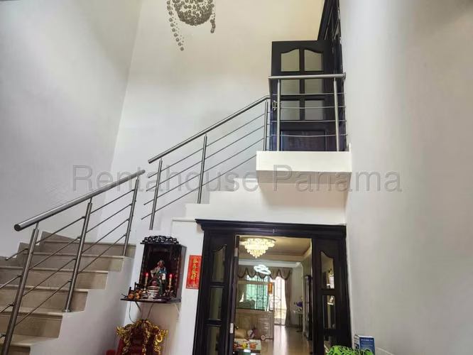 Alquiler de Casa en Condado del Rey Dorado Village KC