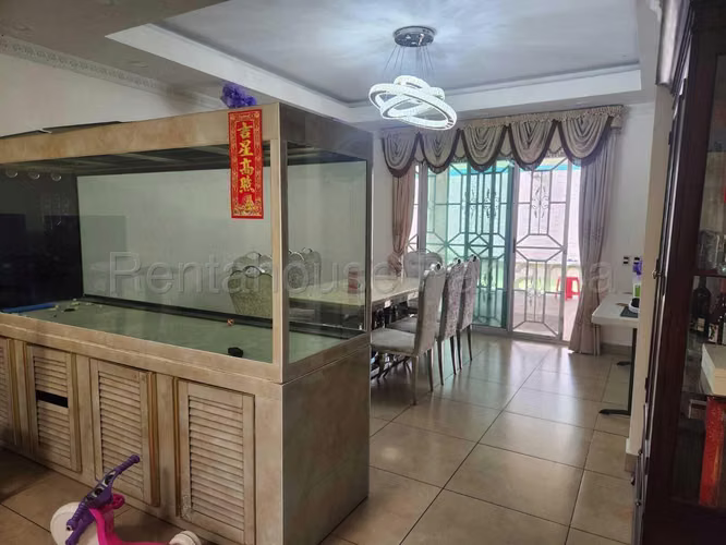 Alquiler de Casa en Condado del Rey Dorado Village KC