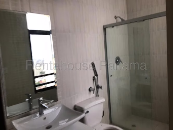 Alquiler de Apartamento en Dos Mares Ph Elite 400 KC