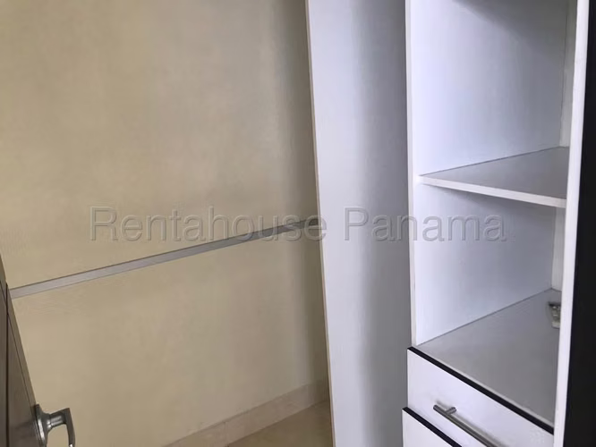 Alquiler de Apartamento en Dos Mares Ph Elite 400 KC