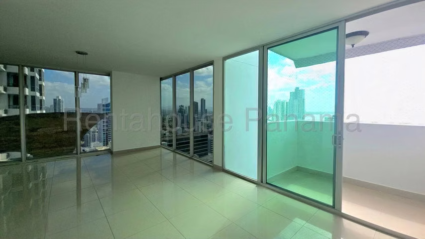 Apartamento en venta en PH Prive 27LRL199