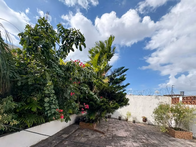 Venta de Casa Unifamiliar en El Carmen – Bella vista