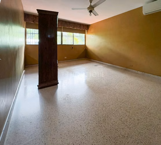 Venta de Casa Unifamiliar en El Carmen – Bella vista