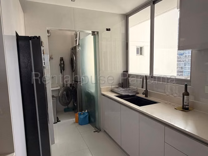 Alquiler de Apartamento amoblado con excelente ubicación