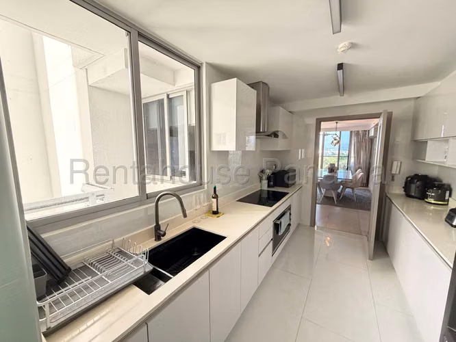 Alquiler de Apartamento amoblado con excelente ubicación