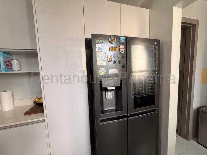 Alquiler de Apartamento amoblado con excelente ubicación