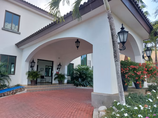 Apartamento en venta en San Carlos CF27-135