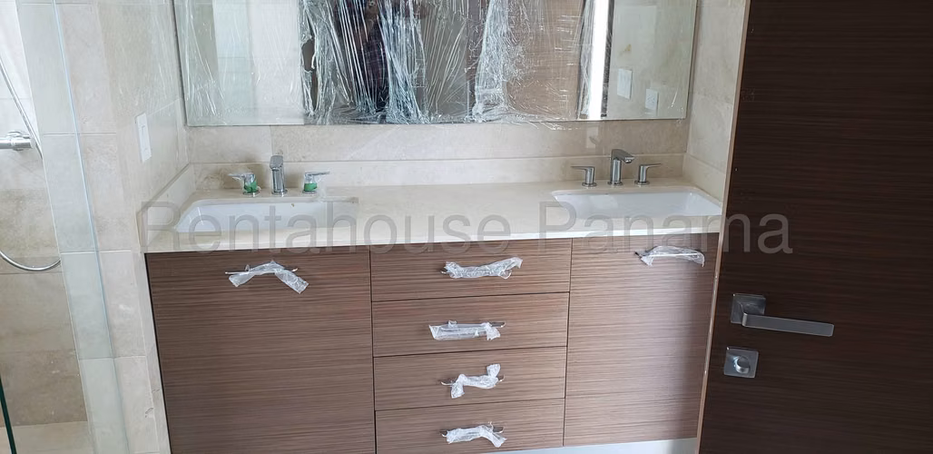 Venta de Apartamento en Costa del Este Ph Park Lane Solo Cliente Directo LFC