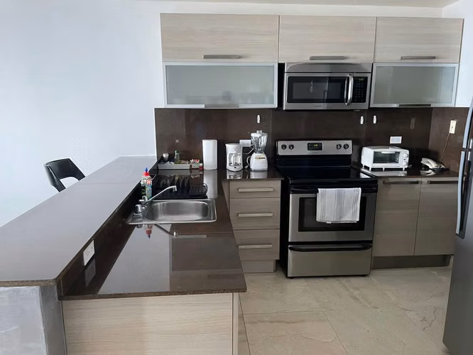 ALQUILER APARTAMENTO AMOBLADO-AVENIDA BALBOA