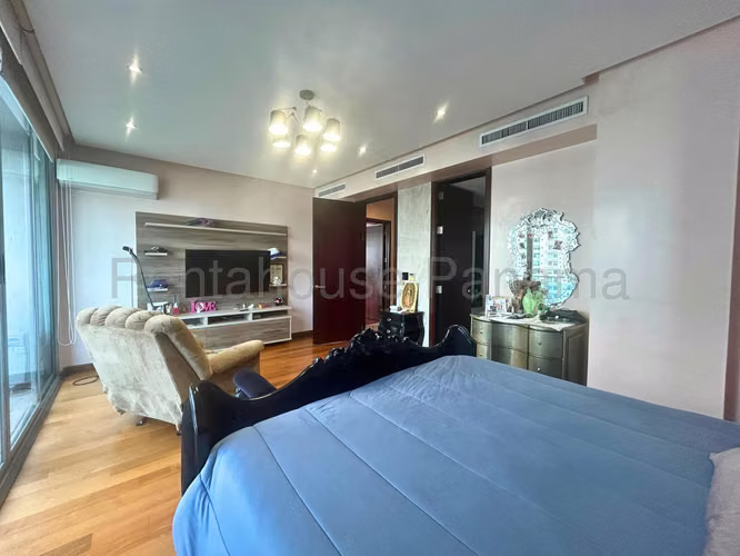 Venta de Apartamento en Punta Pacifica Ph Aqualina NS