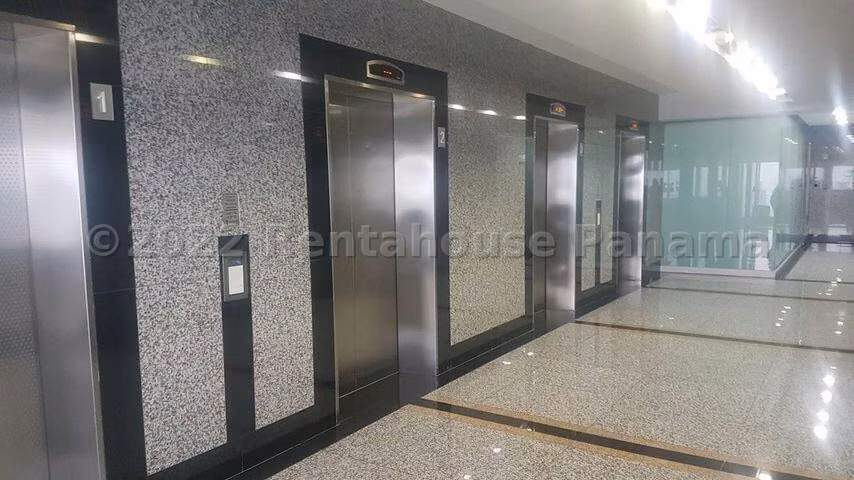 Venta de Oficina en Avenida Balboa Bicsa Tower NS