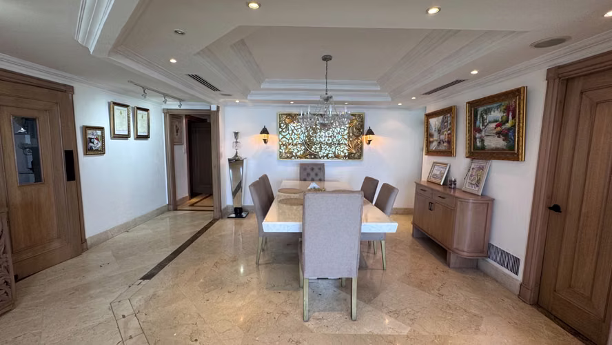 Se Vende Apartamento con Vista Al Mar en El PH Princesa del Mar en La Av Balboa 27LDC167