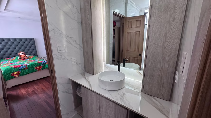 Se Vende Apartamento con Vista Al Mar en El PH Princesa del Mar en La Av Balboa 27LDC167