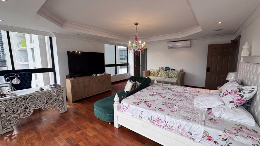 Se Vende Apartamento con Vista Al Mar en El PH Princesa del Mar en La Av Balboa 27LDC167