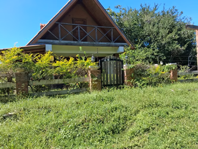 SE VENDE CASA CERCA DE PLAYA MONAGRE
