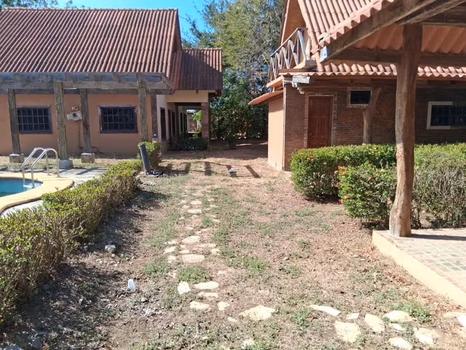 SE VENDE CASA CERCA DE PLAYA MONAGRE
