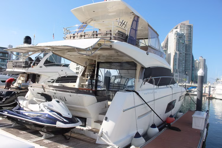 VENDO YATE 2006 60'