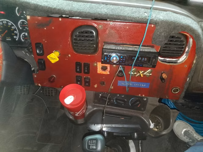 VENDO FREIGHTLINER AÑO 2008 - Imagen 2
