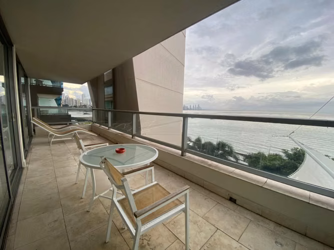 Apartamento en venta en The Ocean Club (TOC) - Punta Pacífica