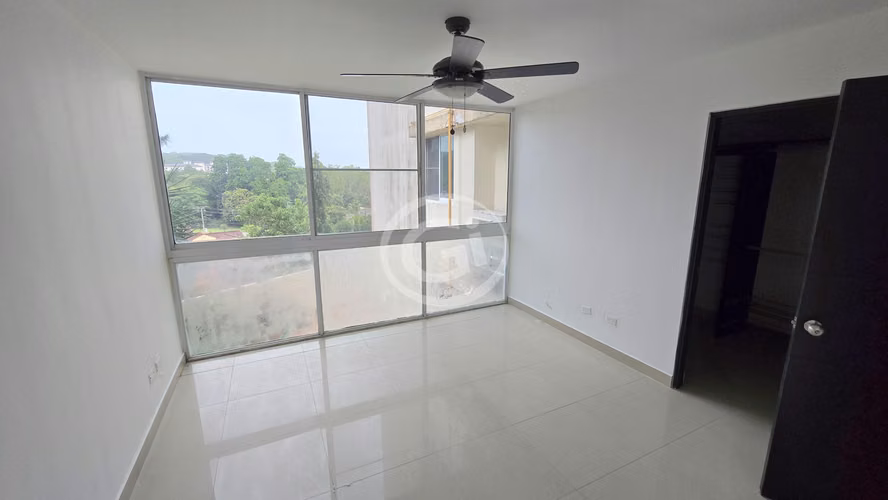 Venta Apartamento Pine Hill Albrook Remate